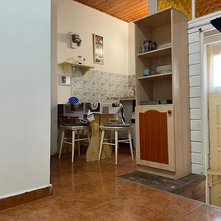 Red Locomotive * Βουδαπέστη